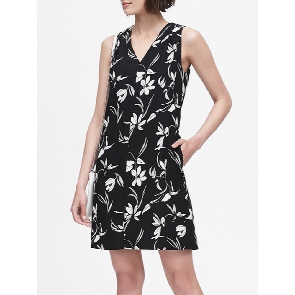 Banana Republic Women’s Floral Pleated-Shoulder Shift Dress